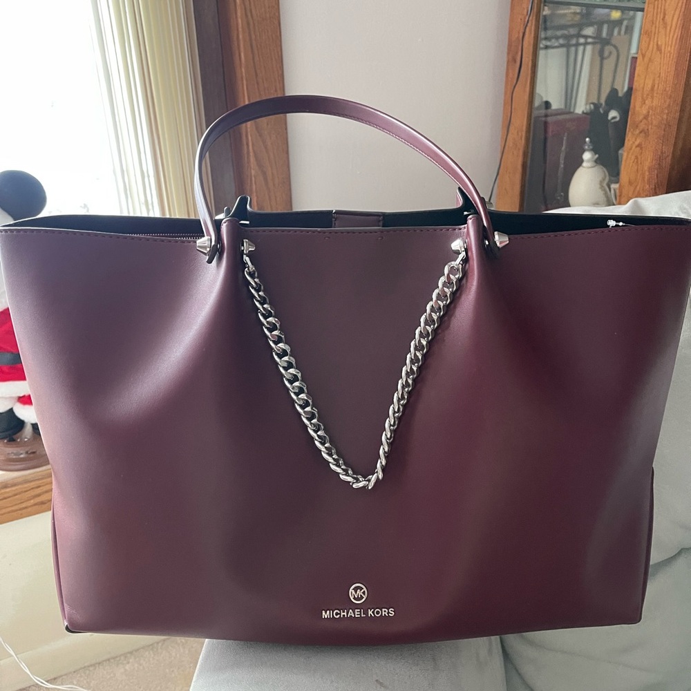 SALE🍁NEW Michael Kors Zena Extra Large Tote/Merlot HOT COLOR🍁